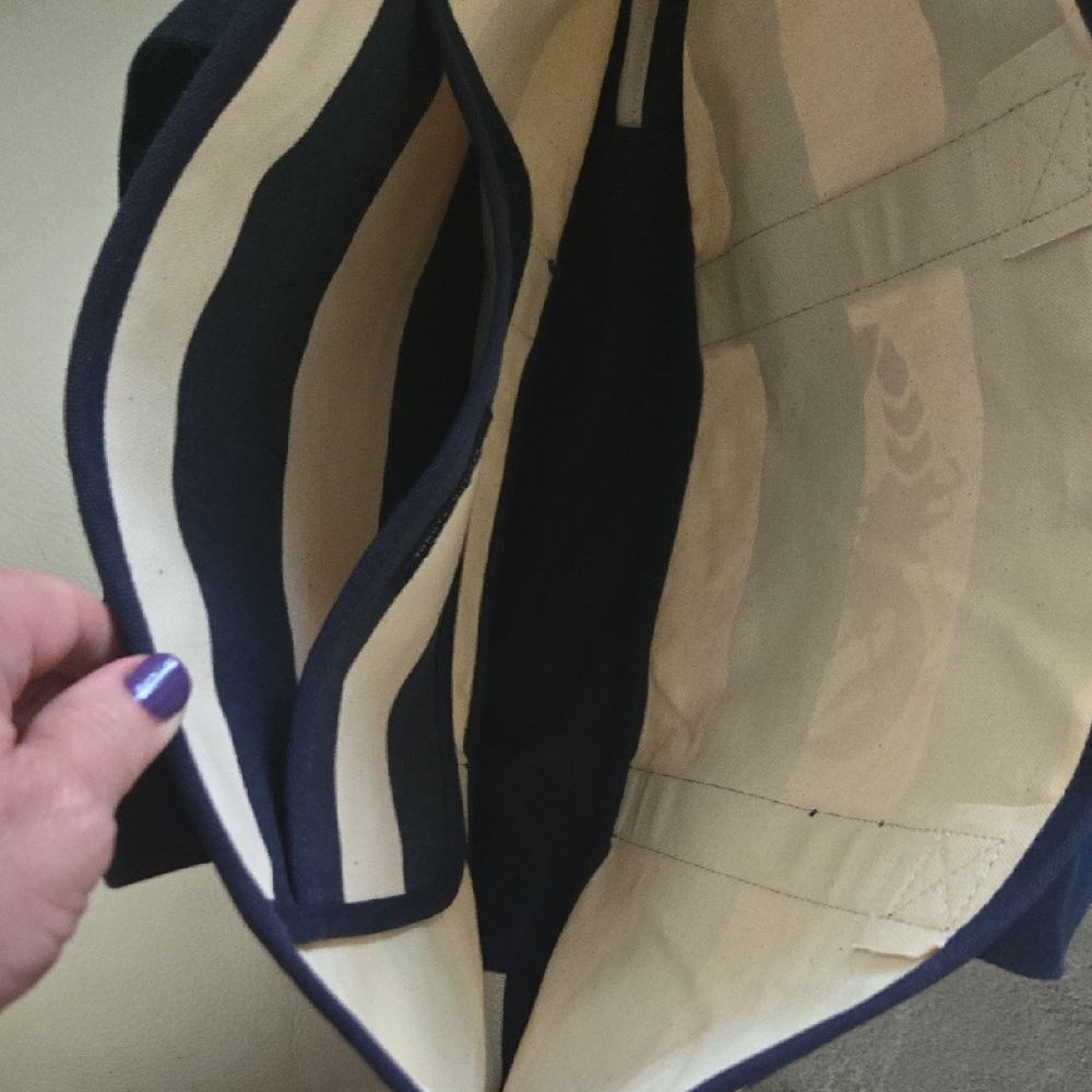 Tommy Hilfiger Navy and Cream Striped Tote - Picture 11 of 12